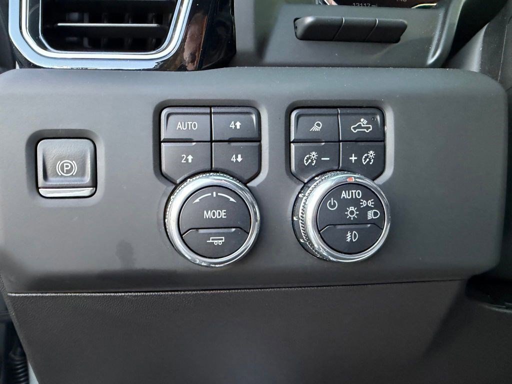 Used 2025 Sterling Metallic GMC Denali image 17