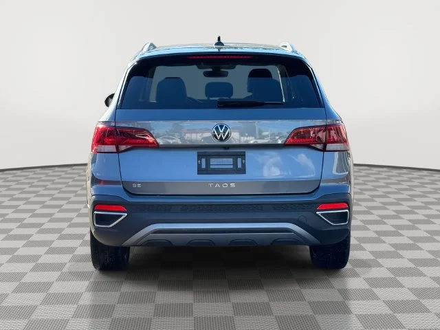 Used 2024 Blue Volkswagen 1.5T SE image 7