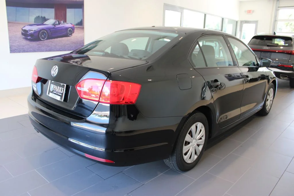 Used 2013 Black Uni Volkswagen 2.0L S image 19