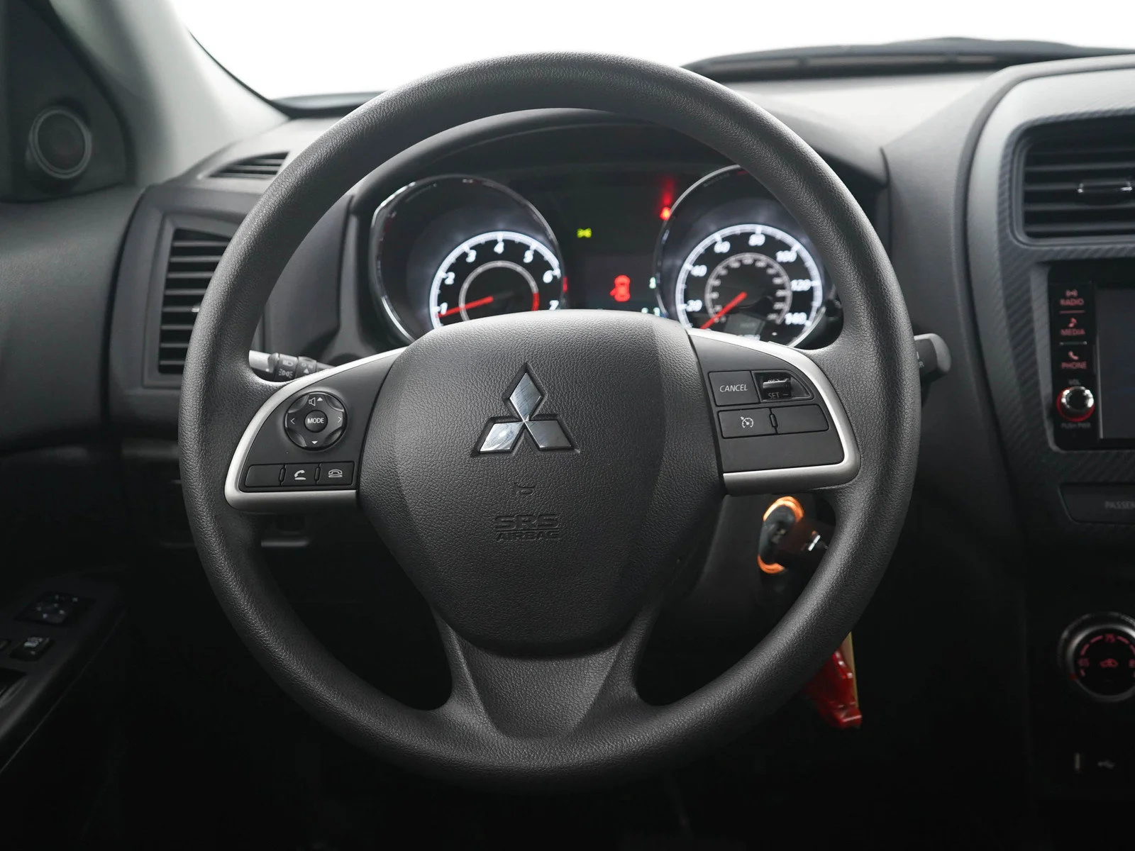 Used 2025 White Mitsubishi S image 15