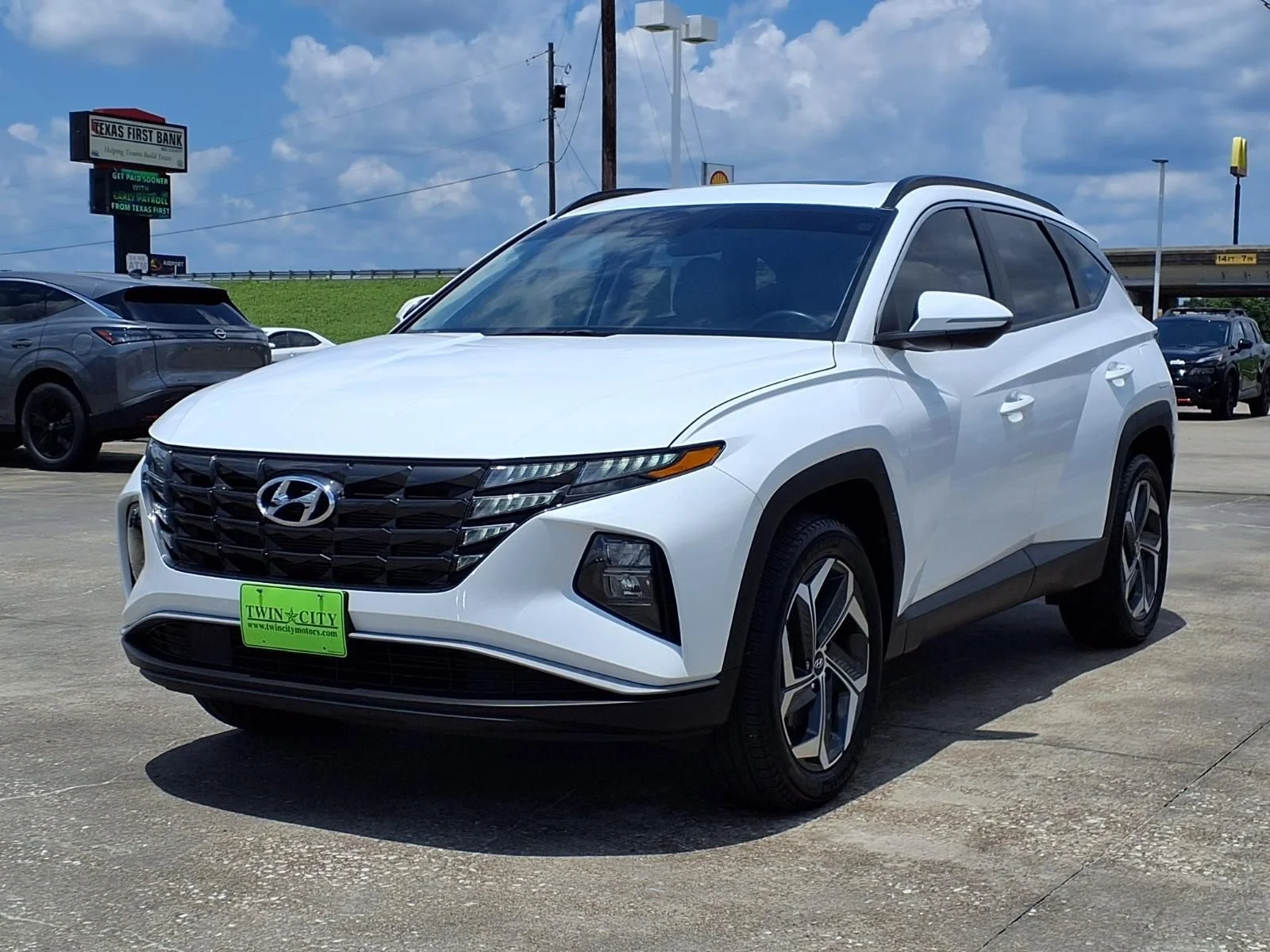 Certified Used 2024 White Hyundai SEL image 5