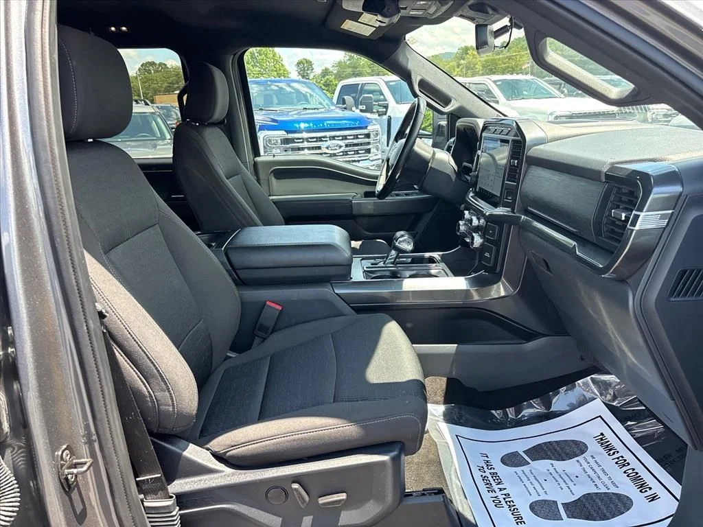 Used 2023 Gray Ford XLT image 12