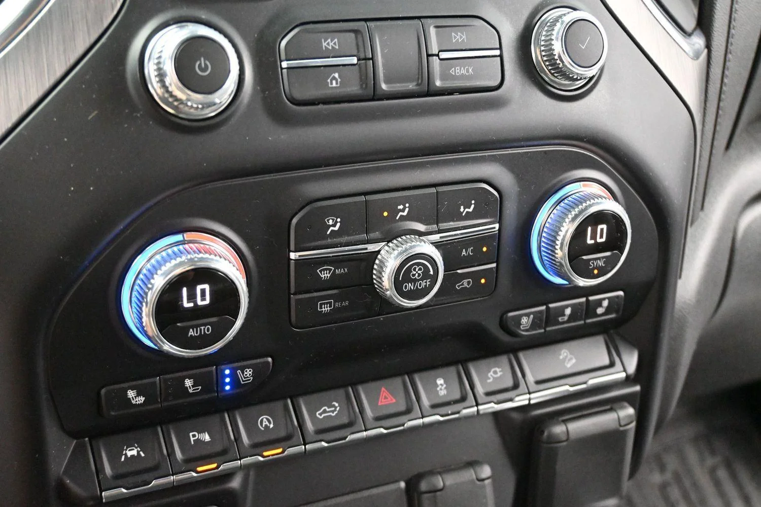 Used 2020 SATIN STEEL METALLIC GMC Denali image 23