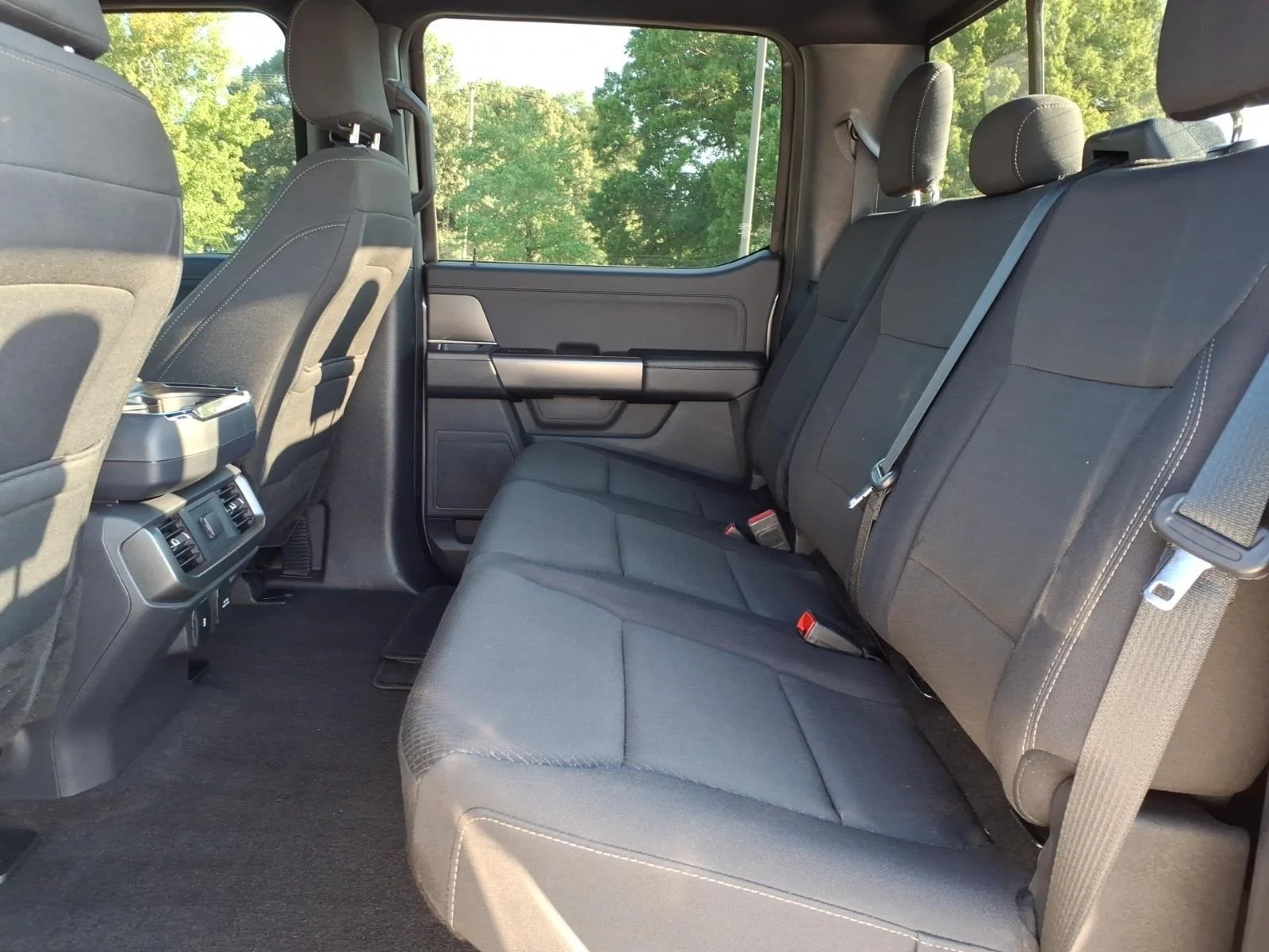Used 2024 Carbonized Gray Metallic Ford XLT image 22