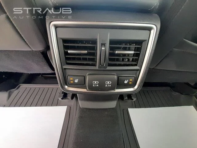 Used 2023  SUBARU  image 46