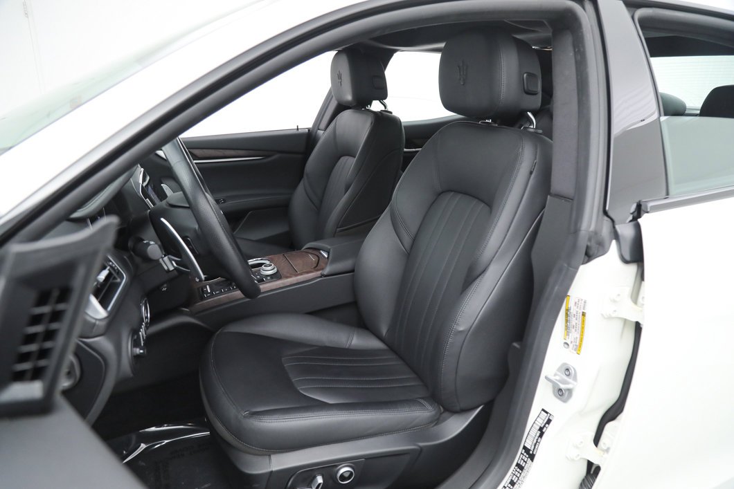 Used 2023 White Maserati Modena image 18