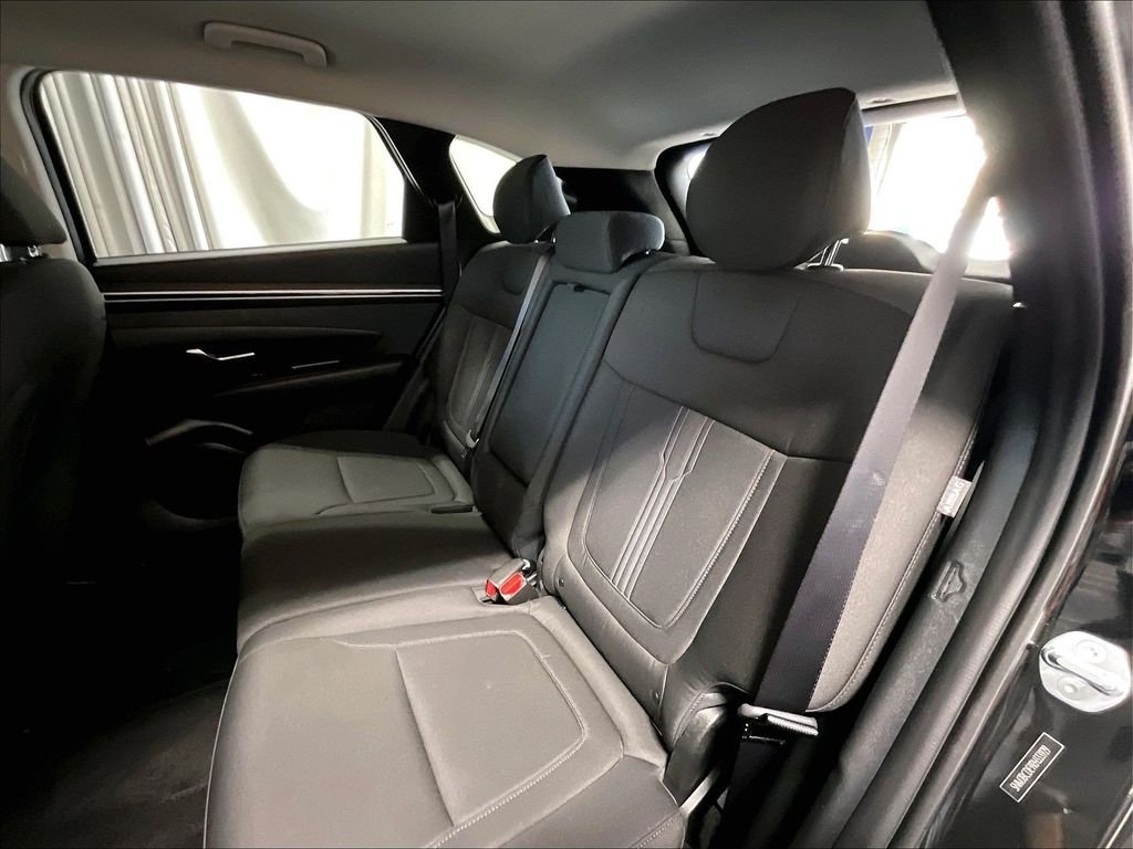 Used 2024 Black Hyundai SEL image 15