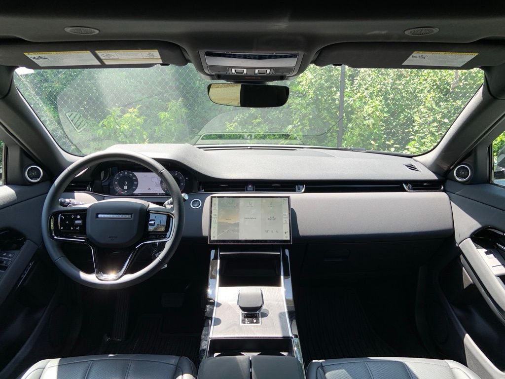Used 2024 Gray Land Rover S image 21