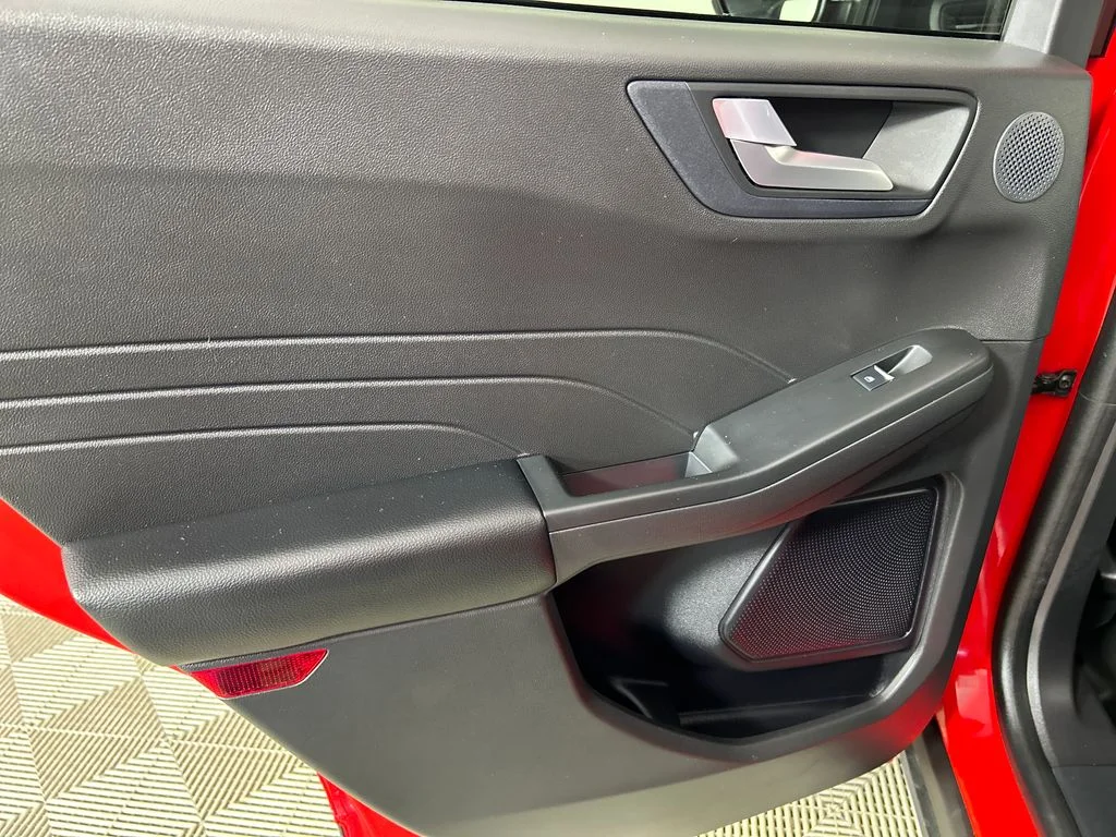 Used 2024 Red Ford Active image 15
