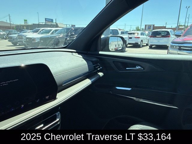 Used 2025 Lakeshore Blue Chevrolet LT image 17