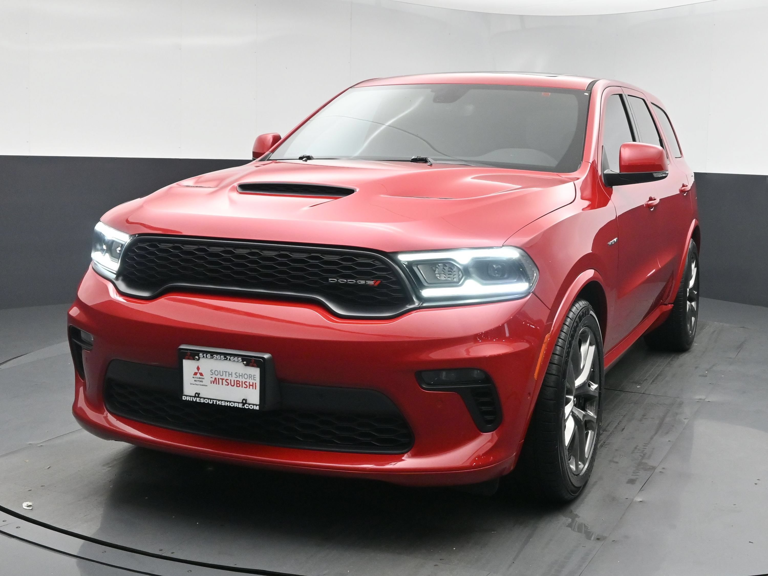 Used 2022 Redline 2 Coat Pearl Dodge R/T image 1