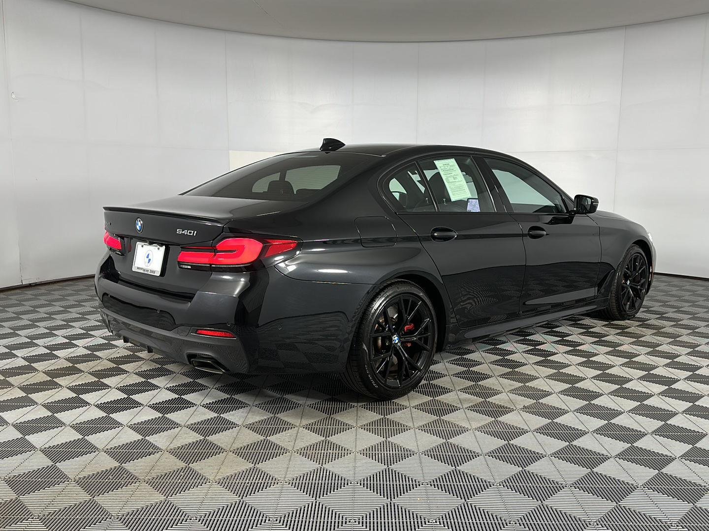 Used 2023 Black Sapphire Metallic BMW 540i xDrive image 26
