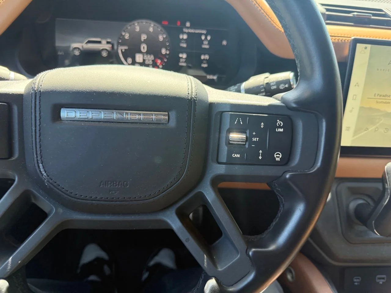 Used 2024  Land Rover X image 18