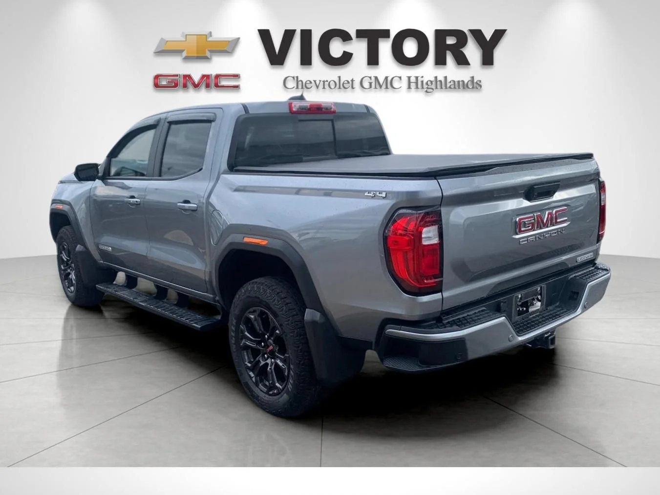 Used 2025 Sterling Metallic GMC Elevation image 5