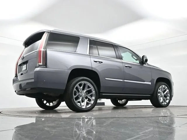 Used 2020 SATIN STEEL METALLIC Cadillac Premium Luxury image 31