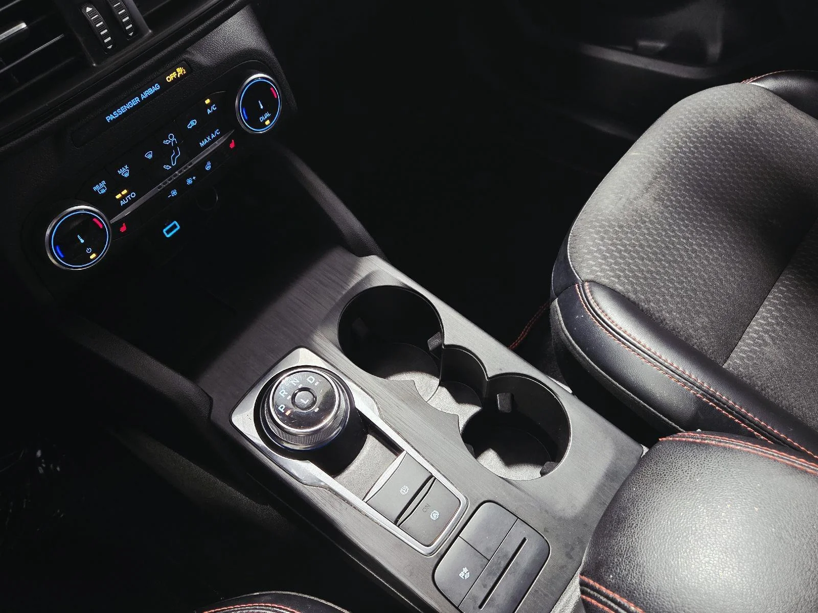 Used 2023 Oxford White Ford ST-Line Select image 24