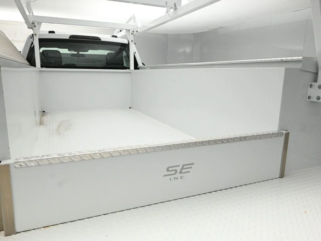 New 2025 Oxford White Ford XL image 20