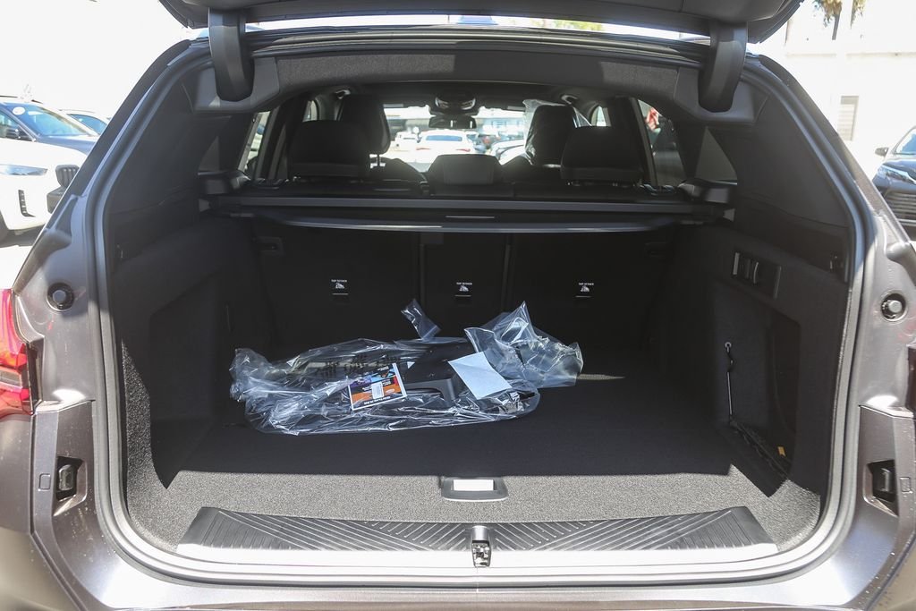 New 2026 Frozen Deep Grey BMW M50 xDrive image 22