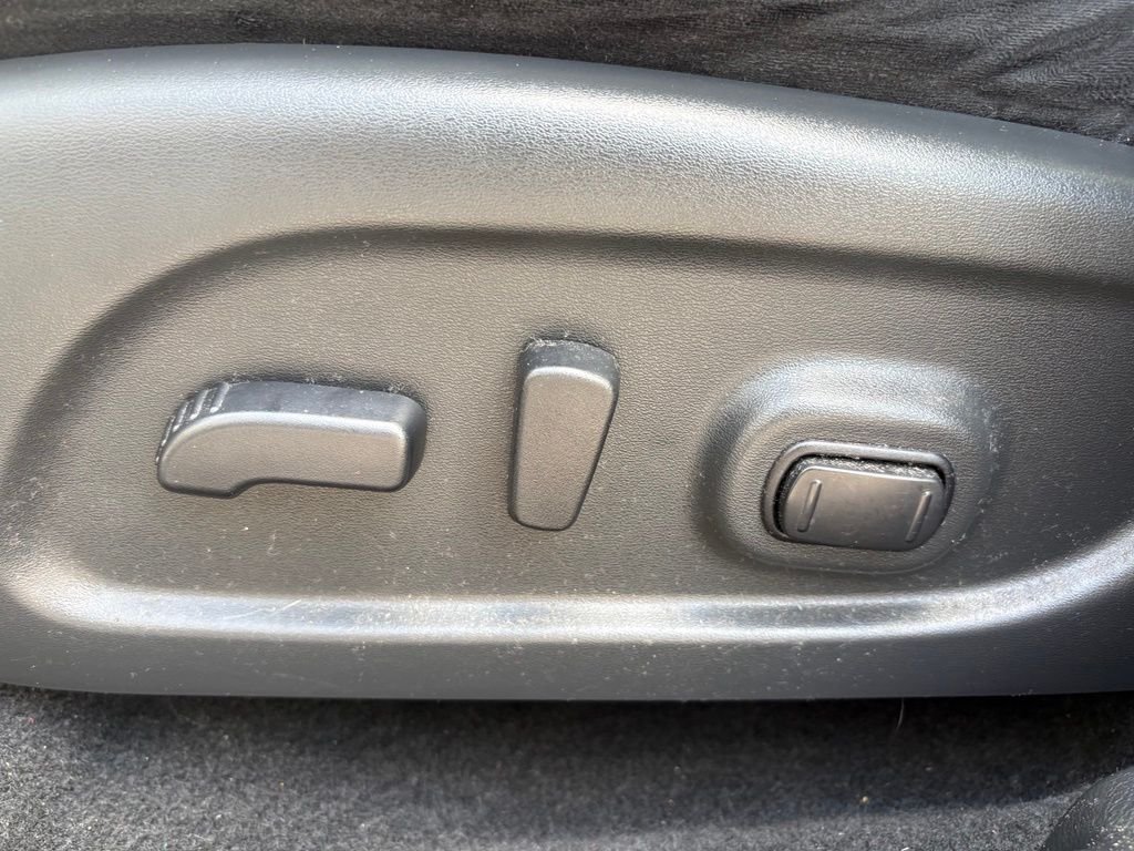 Used 2020 Gray Nissan SV image 33