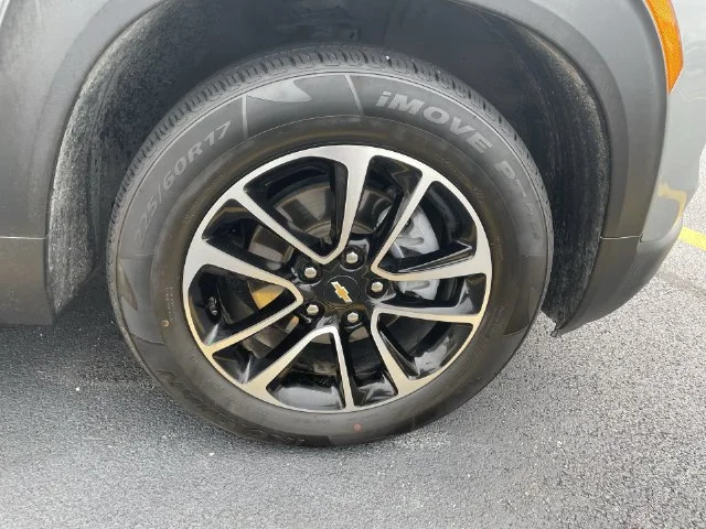 2025 Chevrolet Trailblazer LT - Photo 40