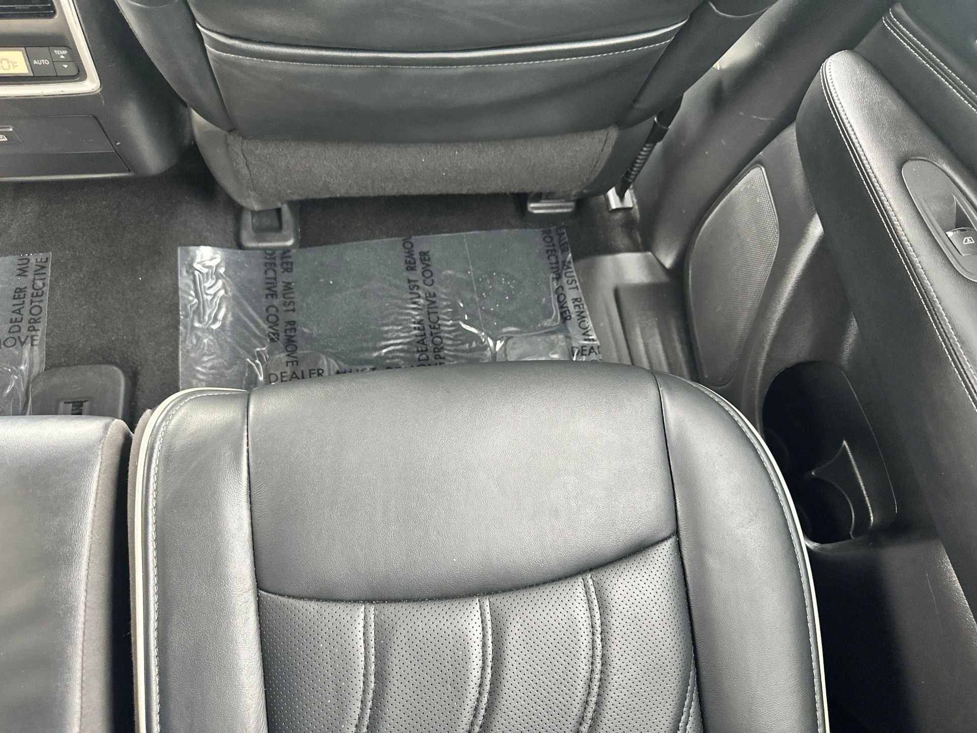 Used 2020 Black INFINITI LUXE image 24