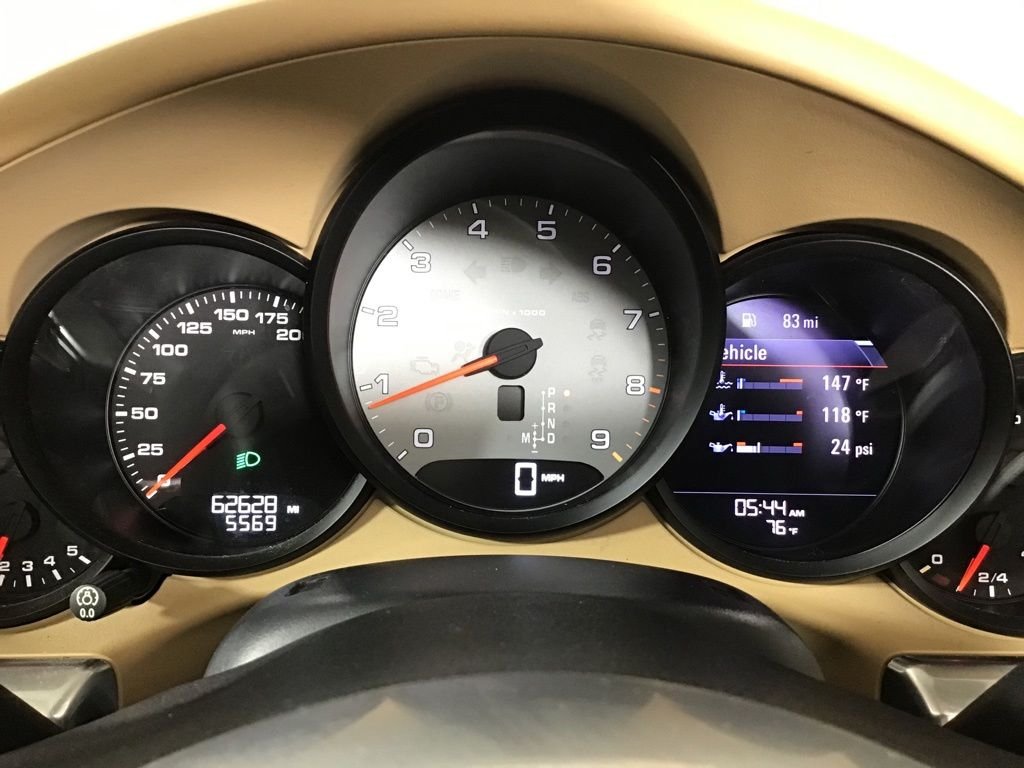 Certified Used 2015  Porsche Carrera 4S image 30
