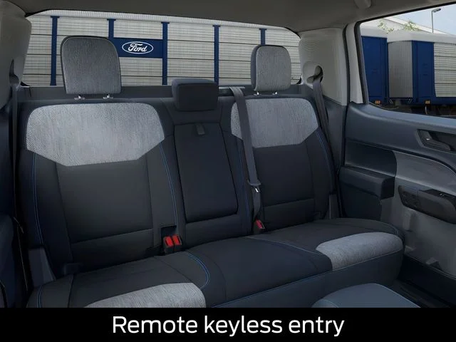 2025 Ford Maverick XLT - Photo 13