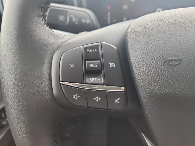 New 2026 White Metallic Ford XLT image 29
