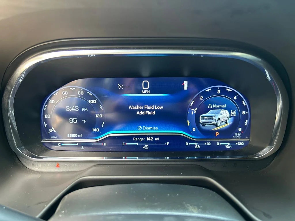 Used 2022 White Chevrolet Z71 image 18