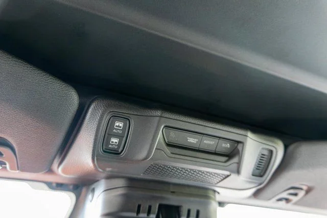 Used 2025 Orange Jeep Sport S 4xe image 31