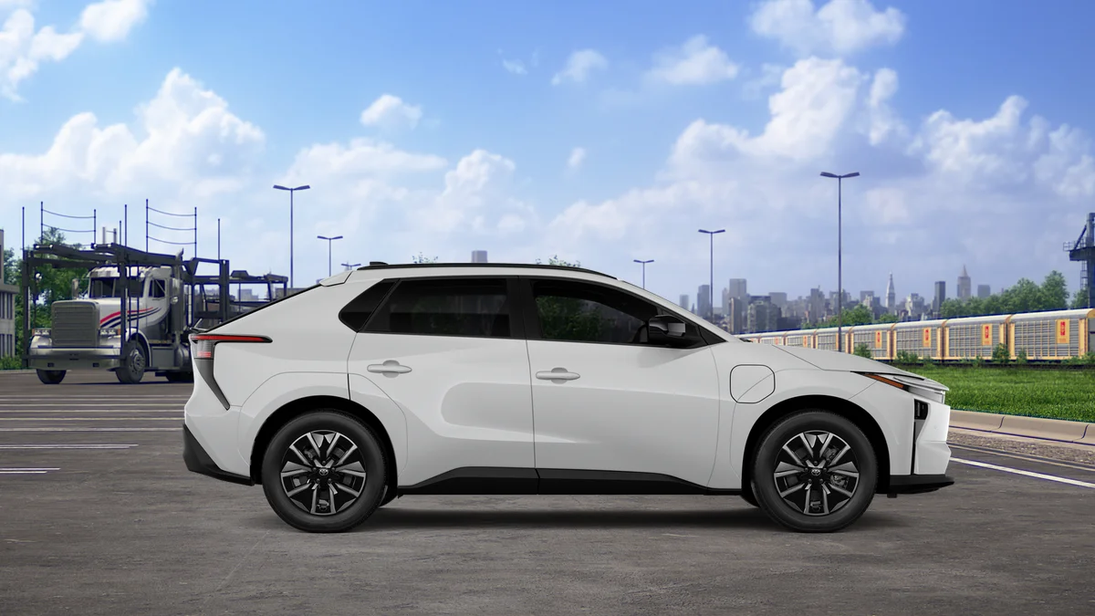 New 2026 Wind Chill Pearl Toyota XLE image 25