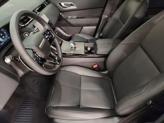 New 2026 Santorini Black Metallic Land Rover S image 23