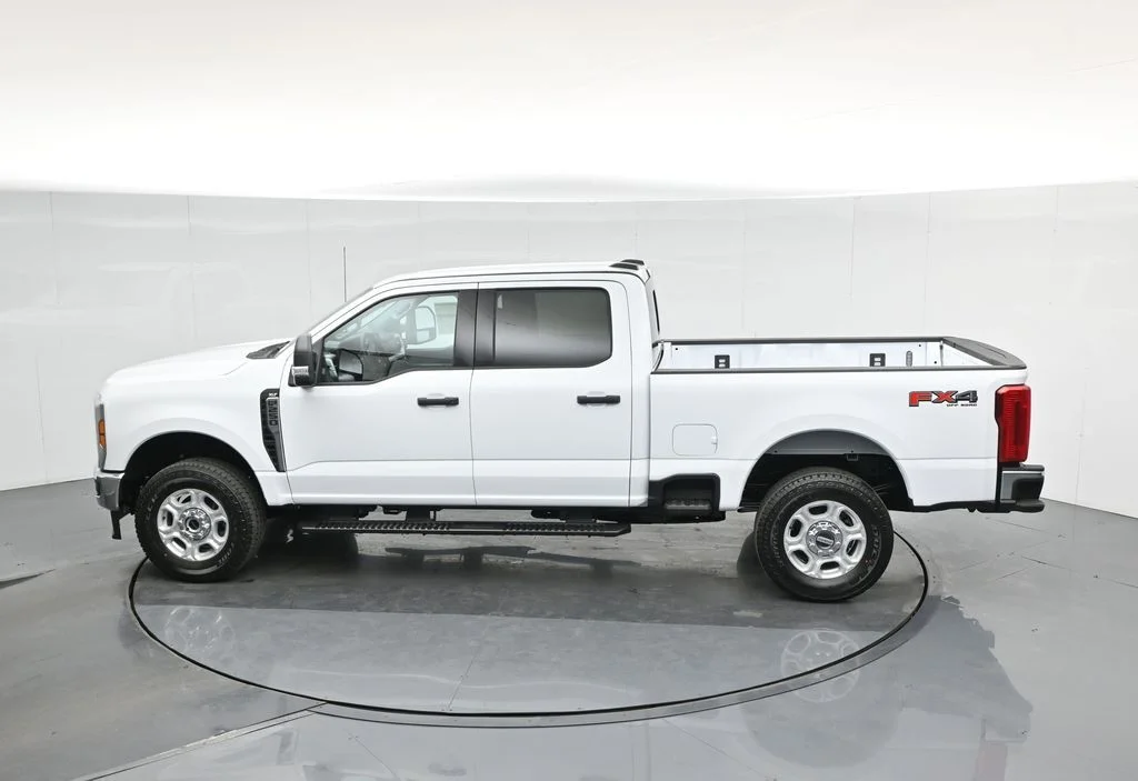 New 2026 White Ford XL image 57