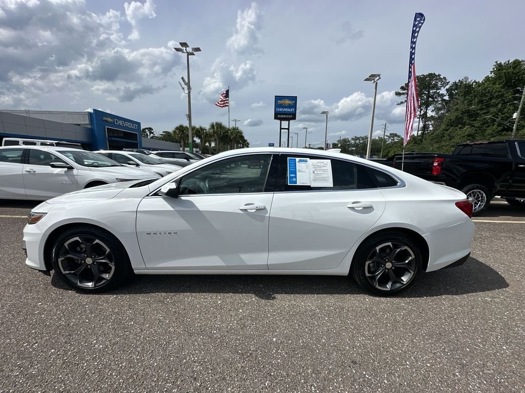 Used 2023 Summit White Chevrolet LT image 13