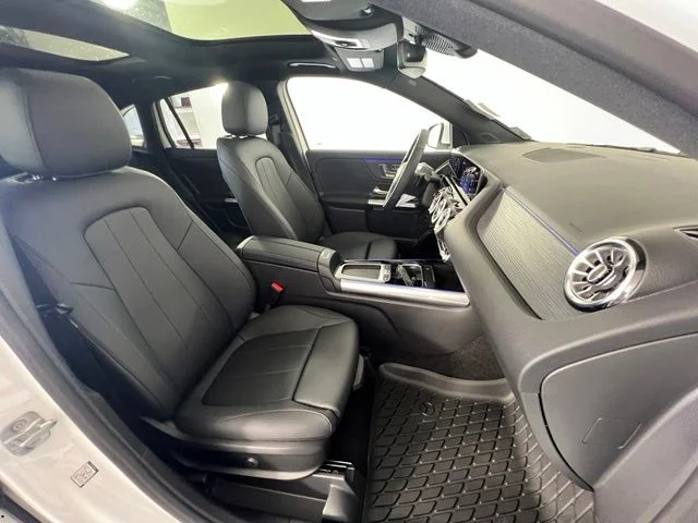 New 2026 Polar White Mercedes-Benz GLA 250 image 41
