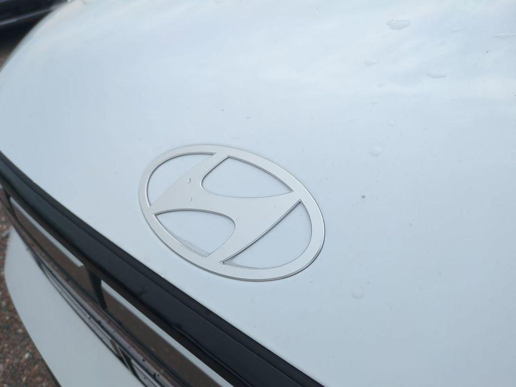 New 2026 White Hyundai SEL image 13