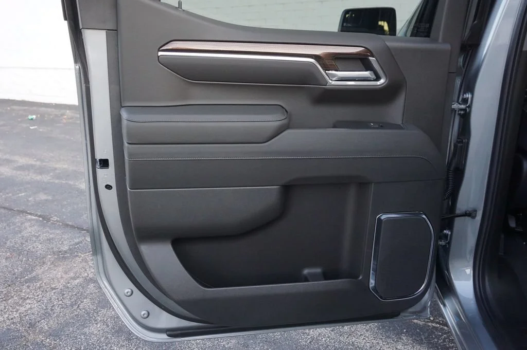 New 2026 Sterling Gray Metallic Chevrolet RST image 23
