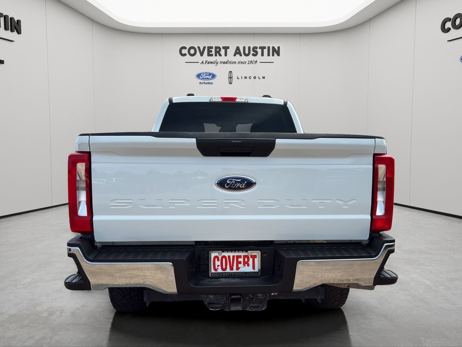 Used 2025 White Ford XLT image 3