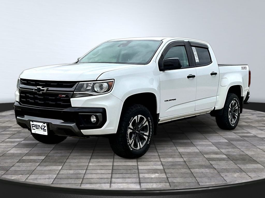 Used 2022 White Chevrolet Z71 image 1
