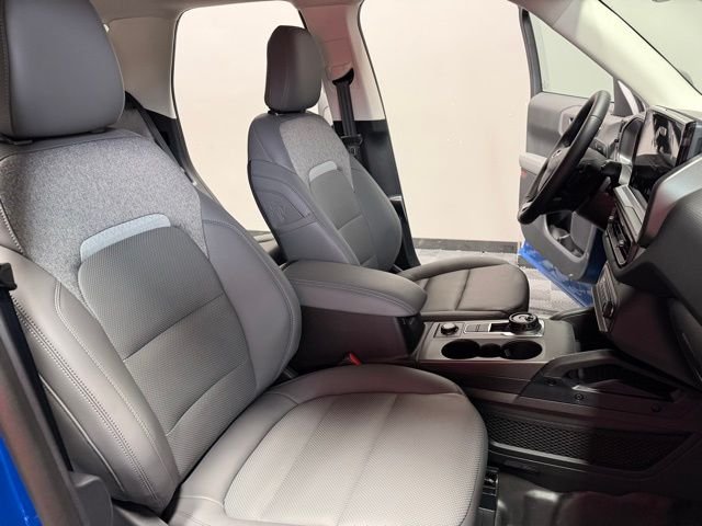 New 2025 Velocity Blue Metallic Ford Badlands® image 22