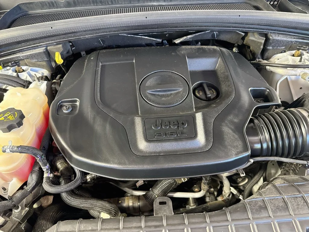 Used 2023 White Jeep Summit image 42