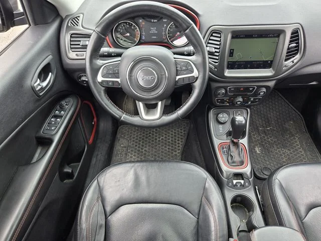 Used 2018 Black Jeep Trailhawk image 13