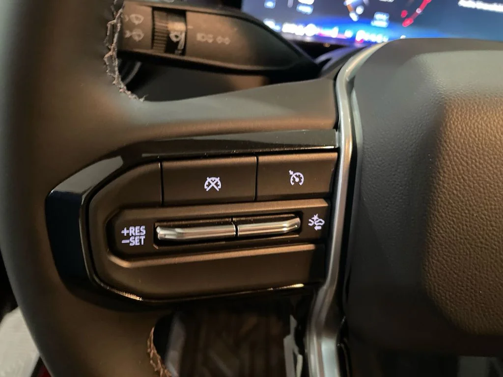 2026 Chevrolet Colorado LT - Photo 14