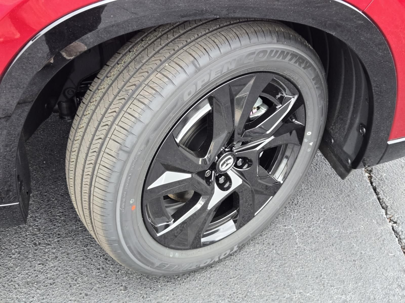 View vehicle photo 5