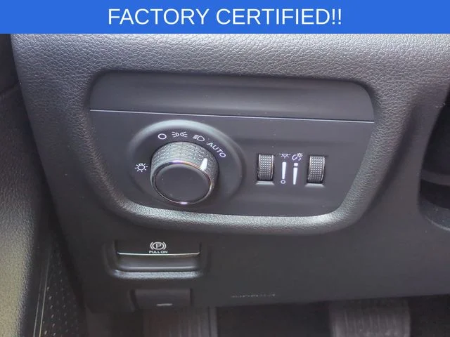 Used 2025 Gray Jeep Altitude X image 19