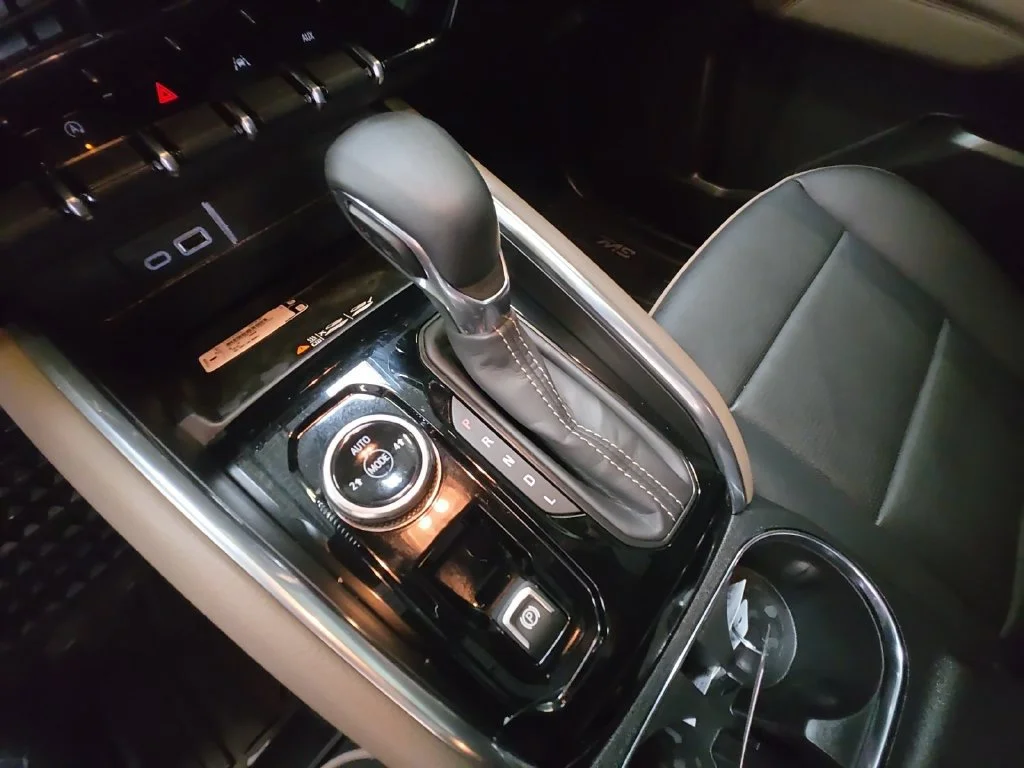 Certified Used 2026 Glacier Metallic GMC Denali image 24
