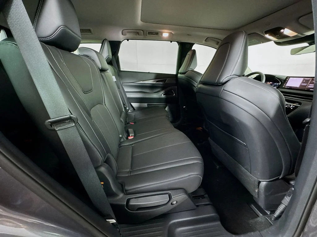 Certified Used 2026 Gray INFINITI LUXE image 37