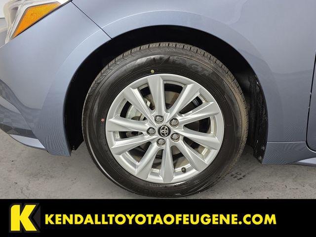 Certified Used 2025 CELESTITE GRAY ME. Toyota  image 9