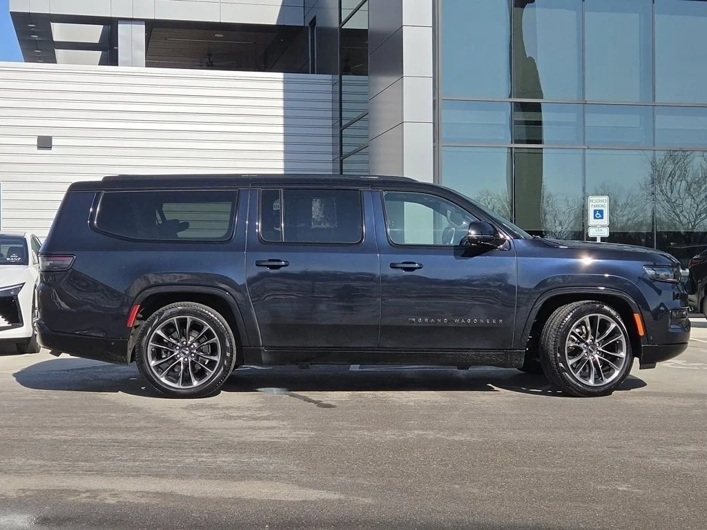 2024 Jeep Grand Wagoneer L Series III - Photo 33