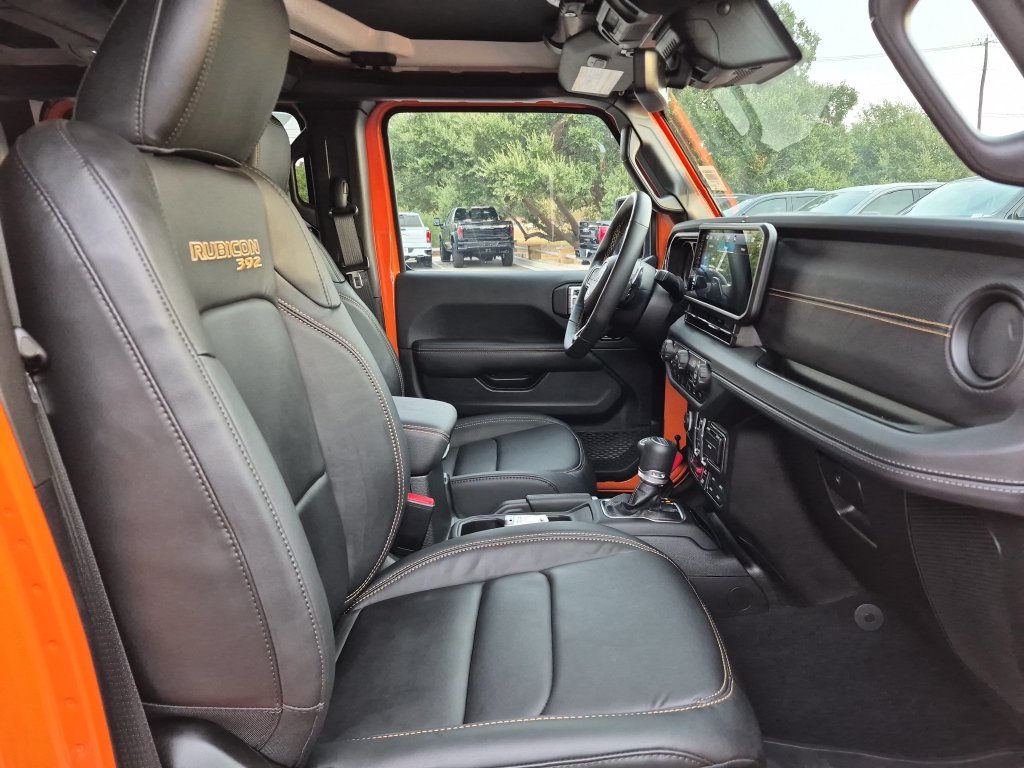Used 2025  Jeep Rubicon 392 image 35